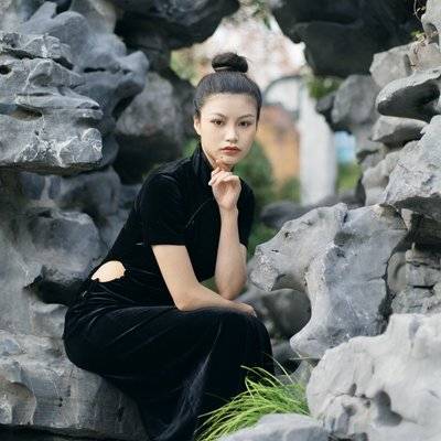 情绪模特