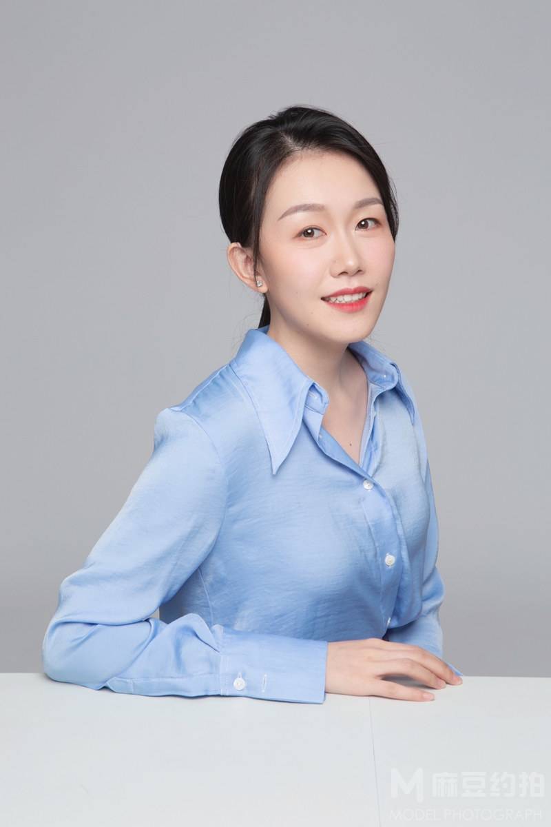 黑白模特