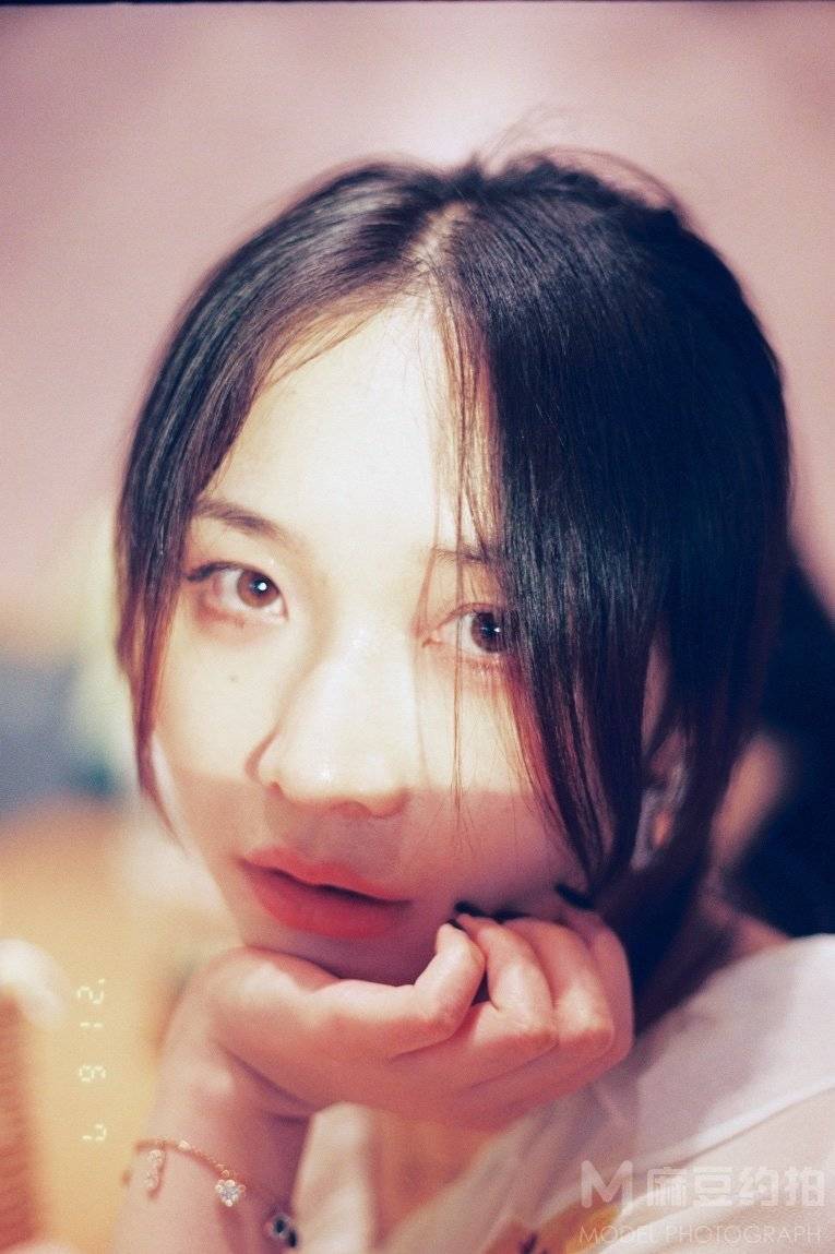 黑白模特