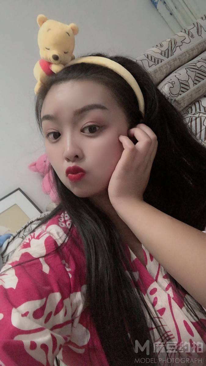 黑白模特