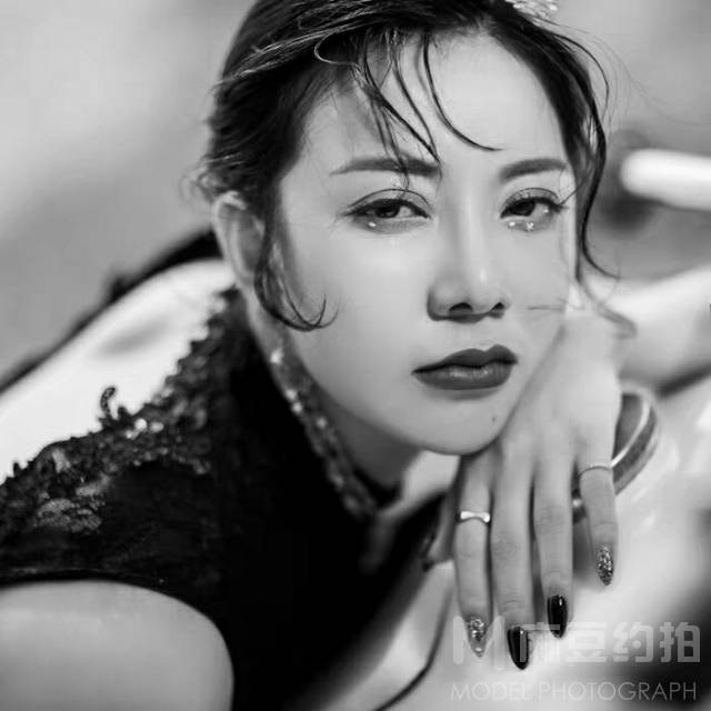 妆容模特