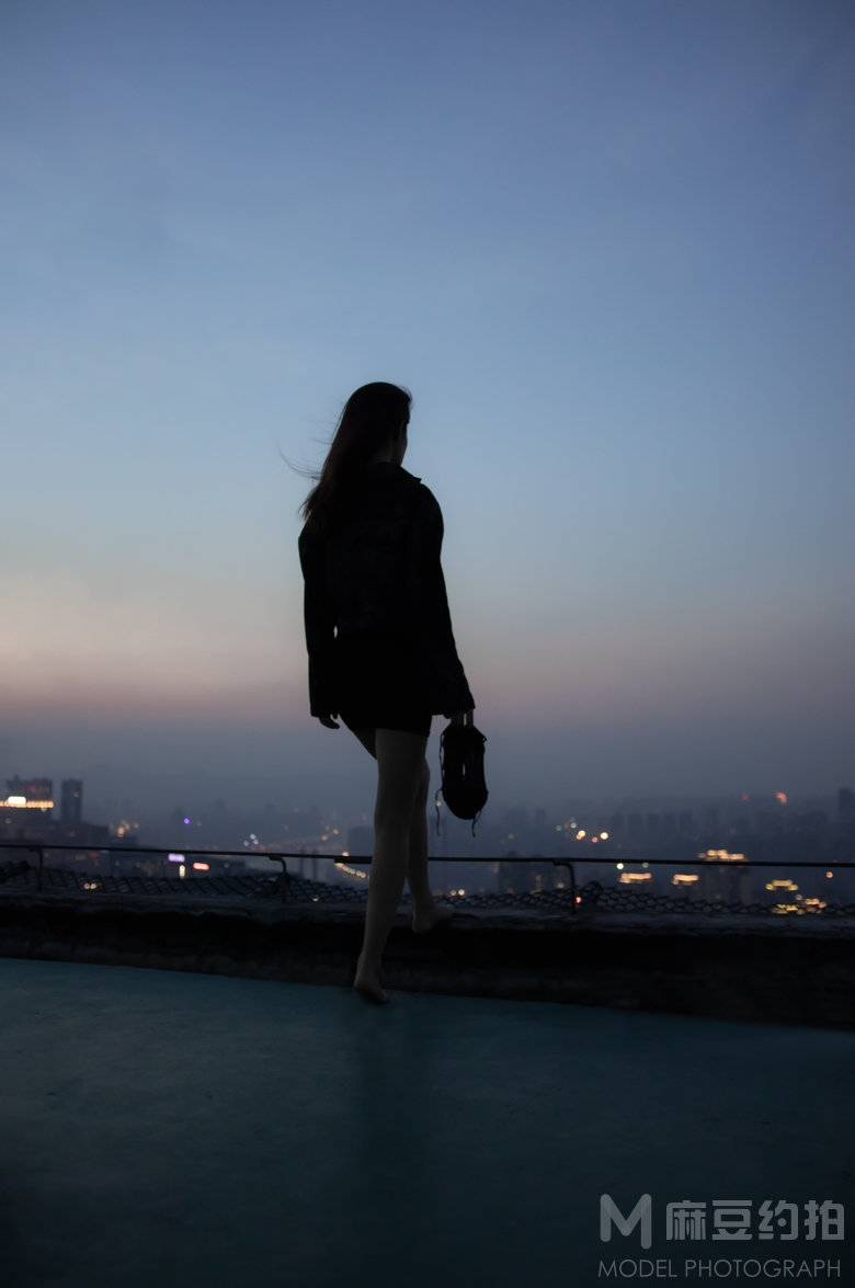夜景模特