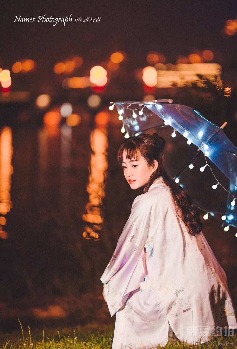 夜景模特