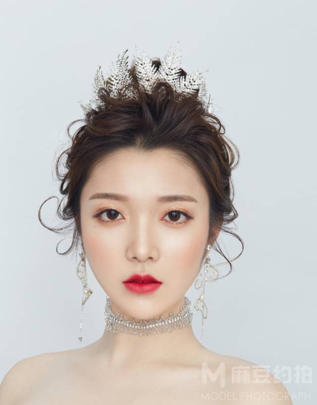 妆容模特