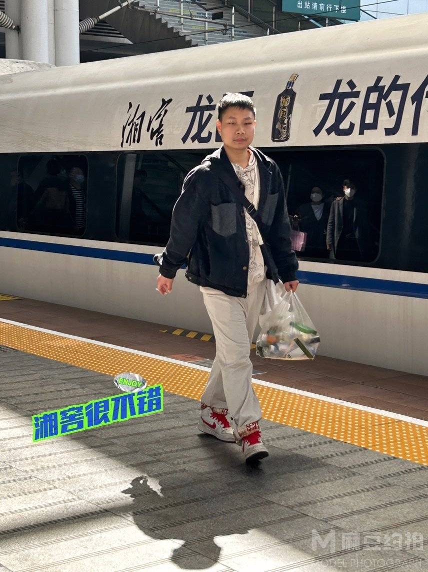 纪实模特