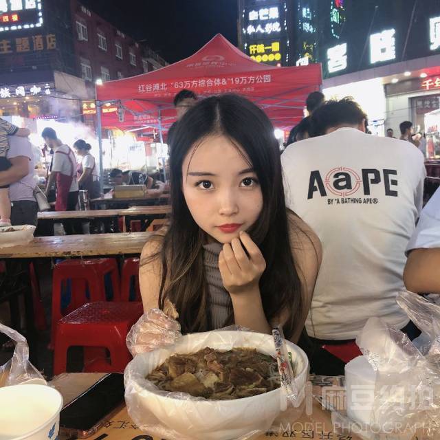 校园模特