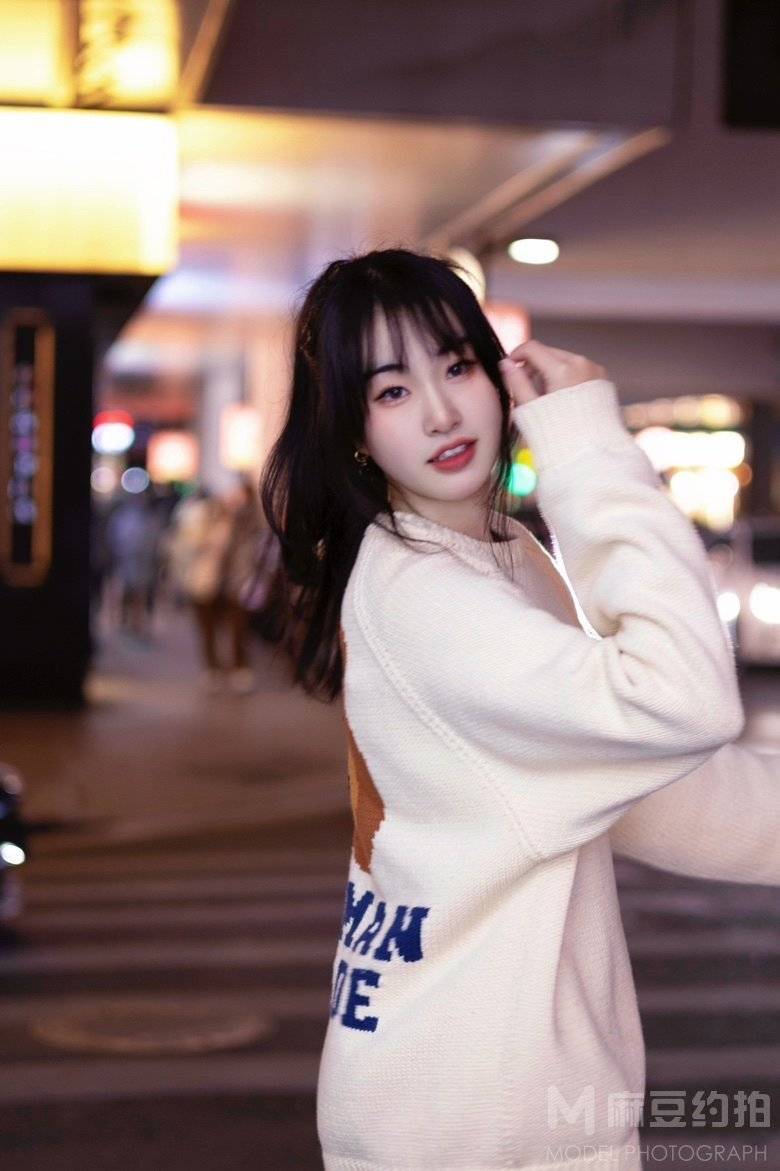 夜景模特