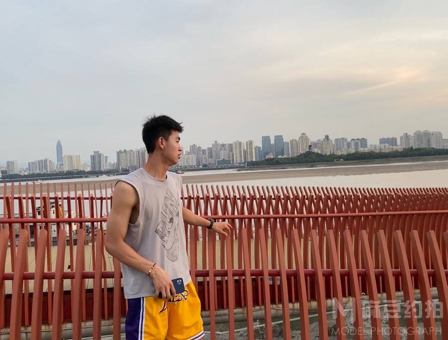 校园模特