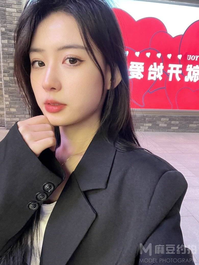 清新模特
