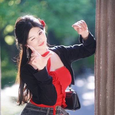 清新模特