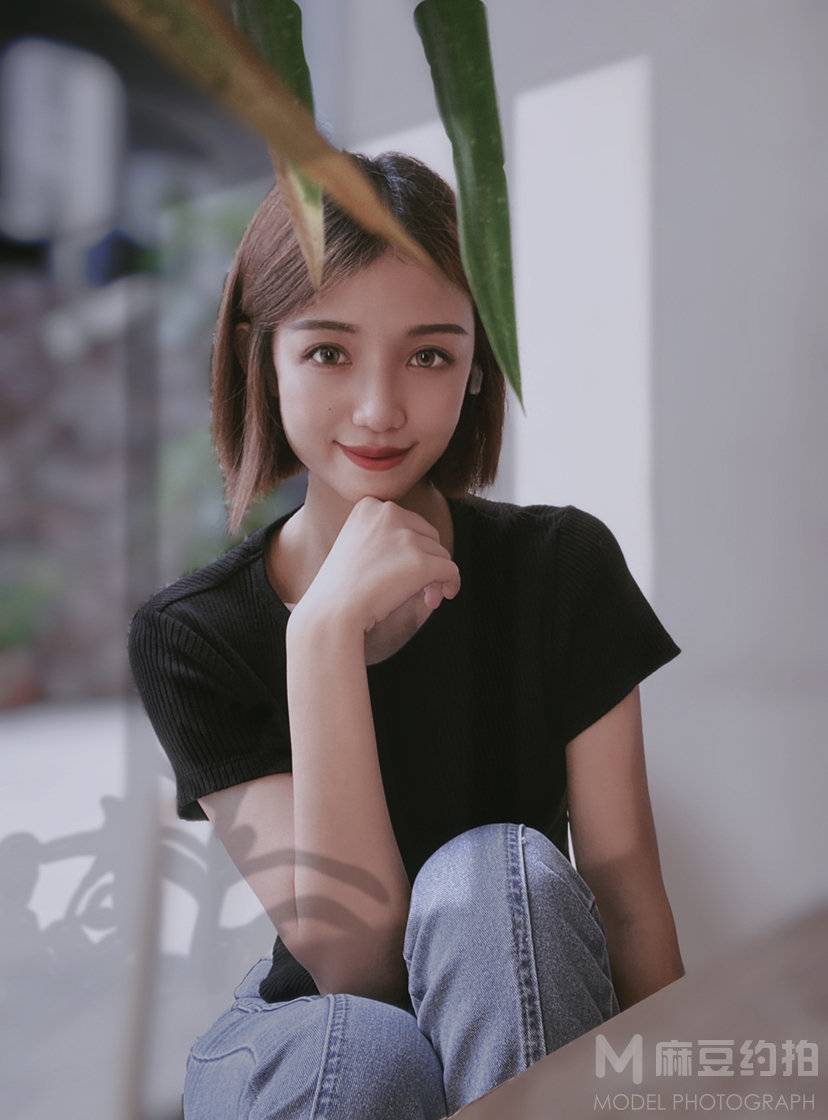 黑白模特