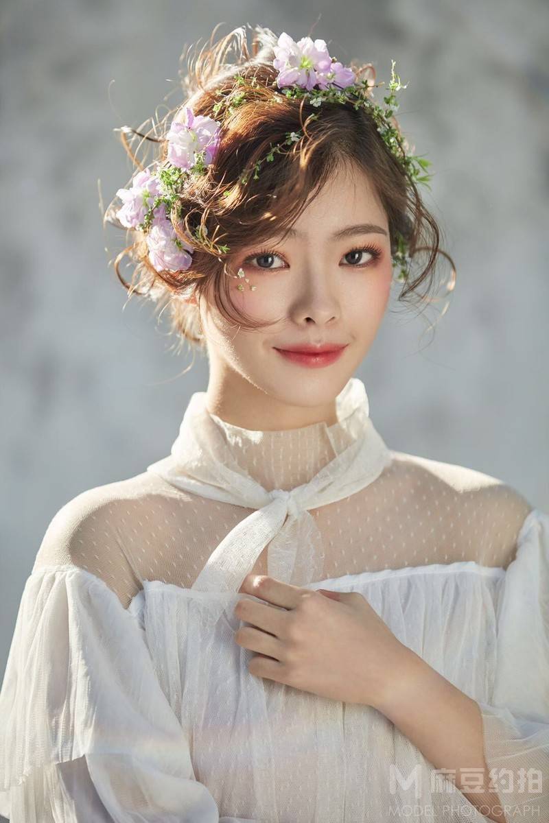 妆容模特