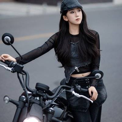 黑白模特