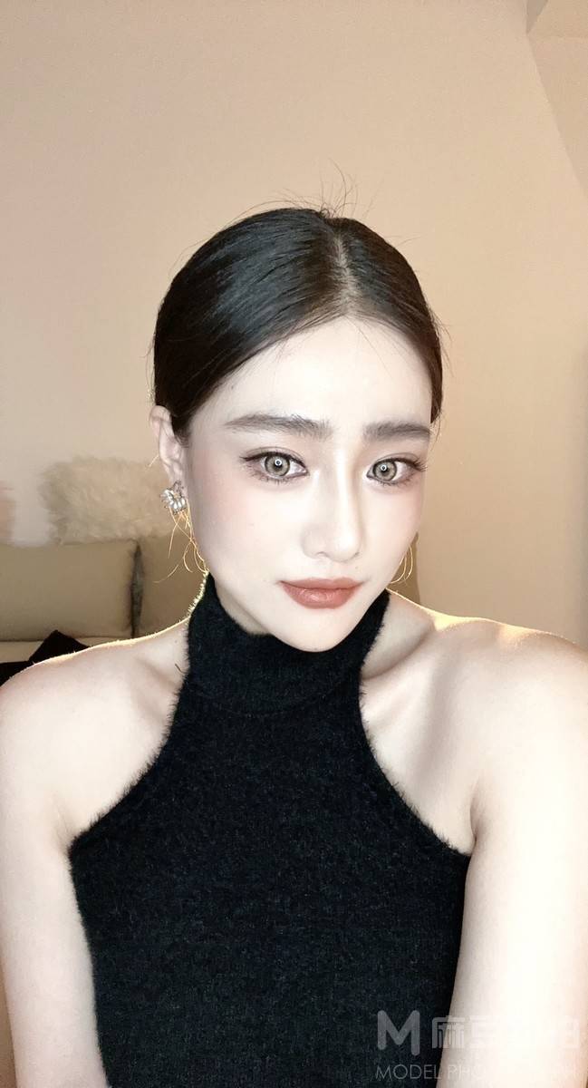 纪实模特