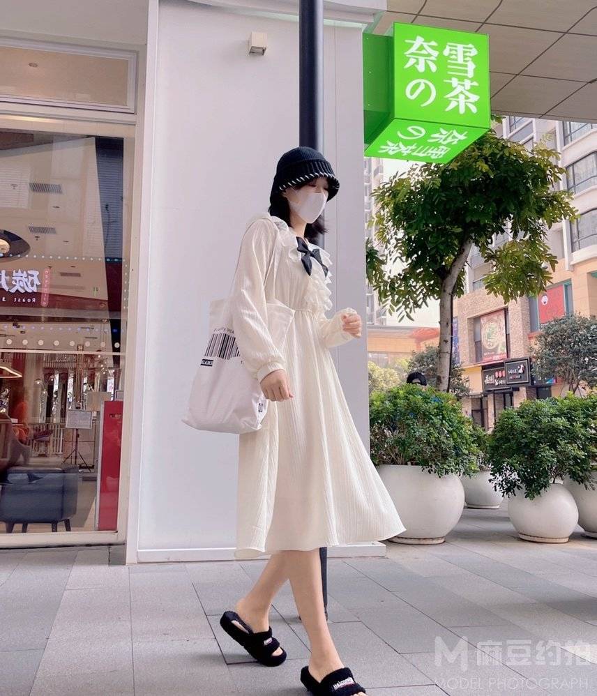 黑白模特