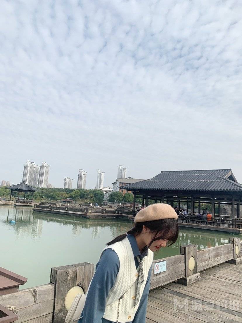校园模特
