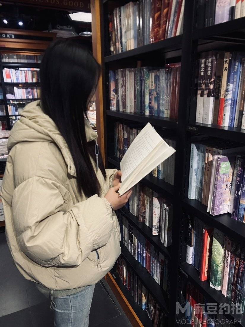 胶片模特