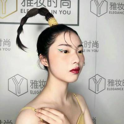 妆容模特