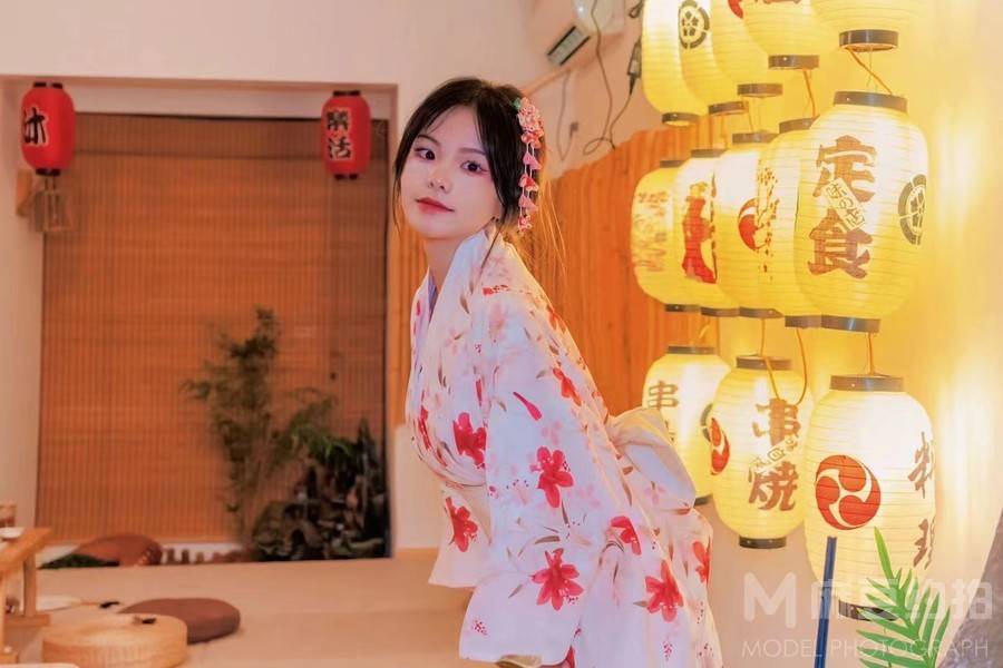 妆容模特