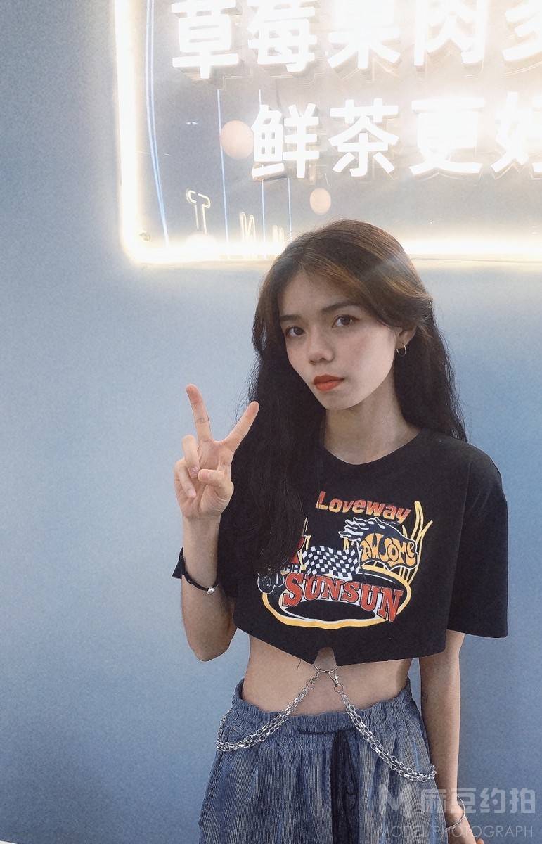 少女模特