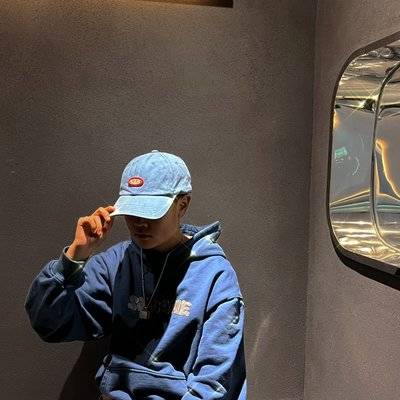 黑白模特