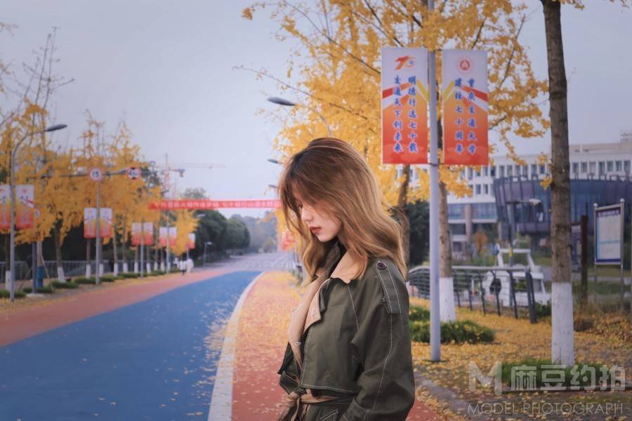 校园模特