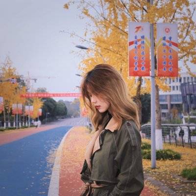 校园模特