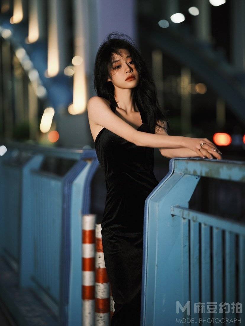 夜景模特