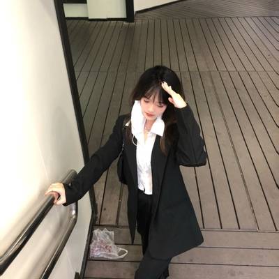 黑白模特