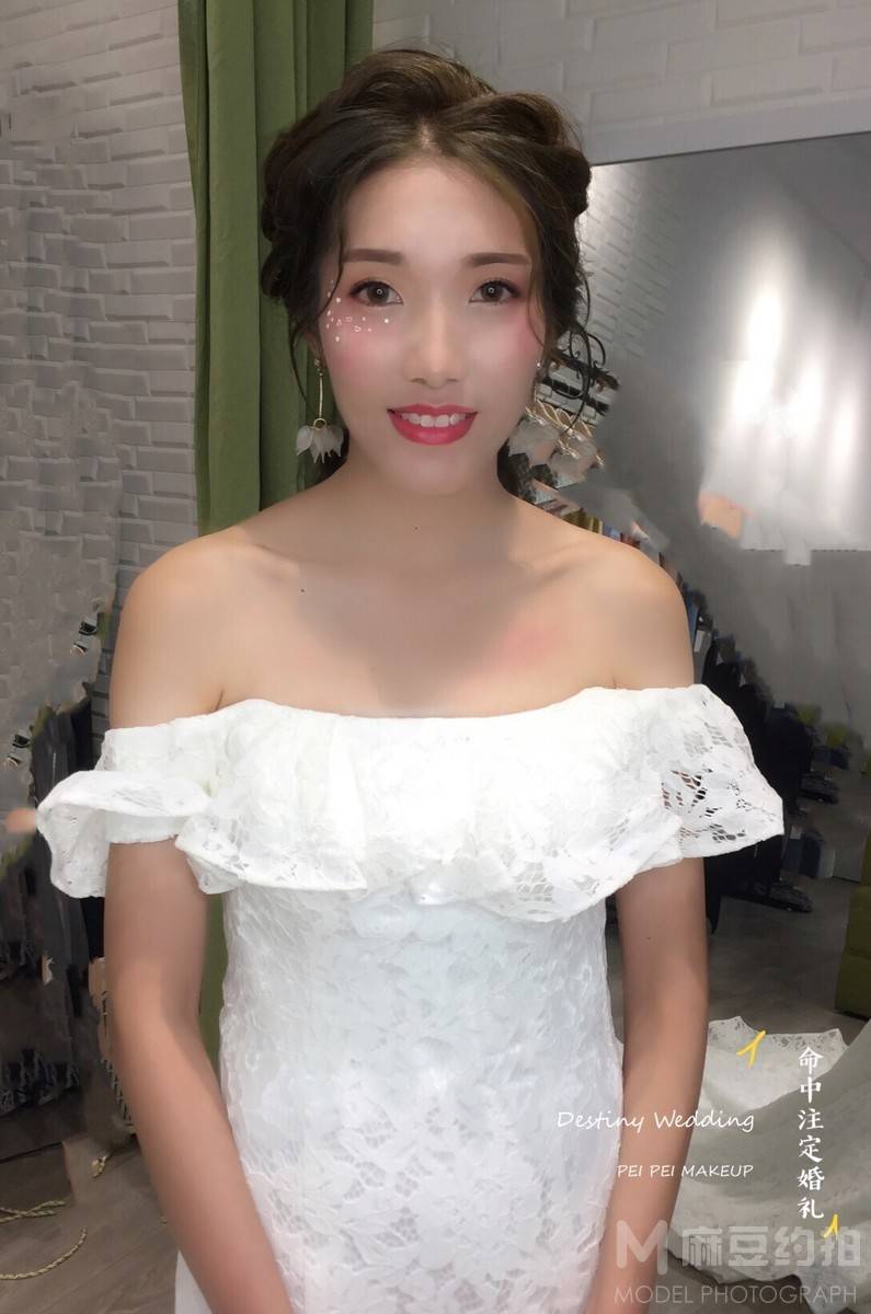 妆容模特