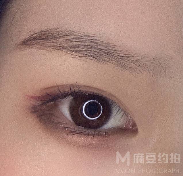 妆容模特