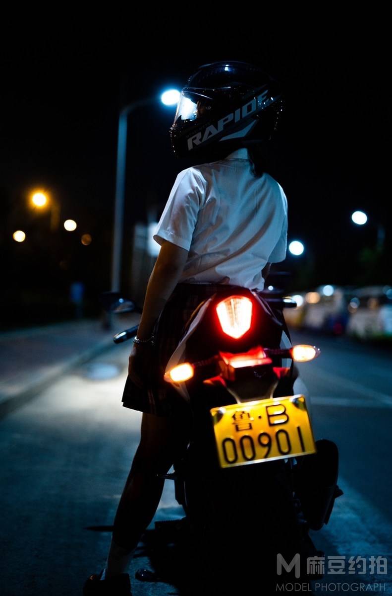 夜景模特