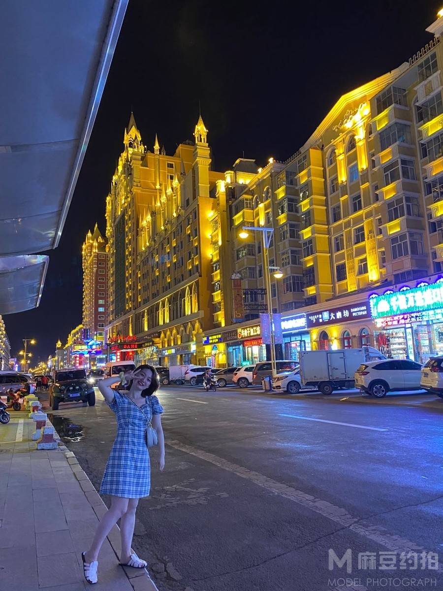 夜景模特