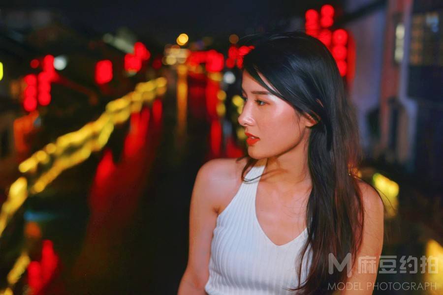 夜景模特