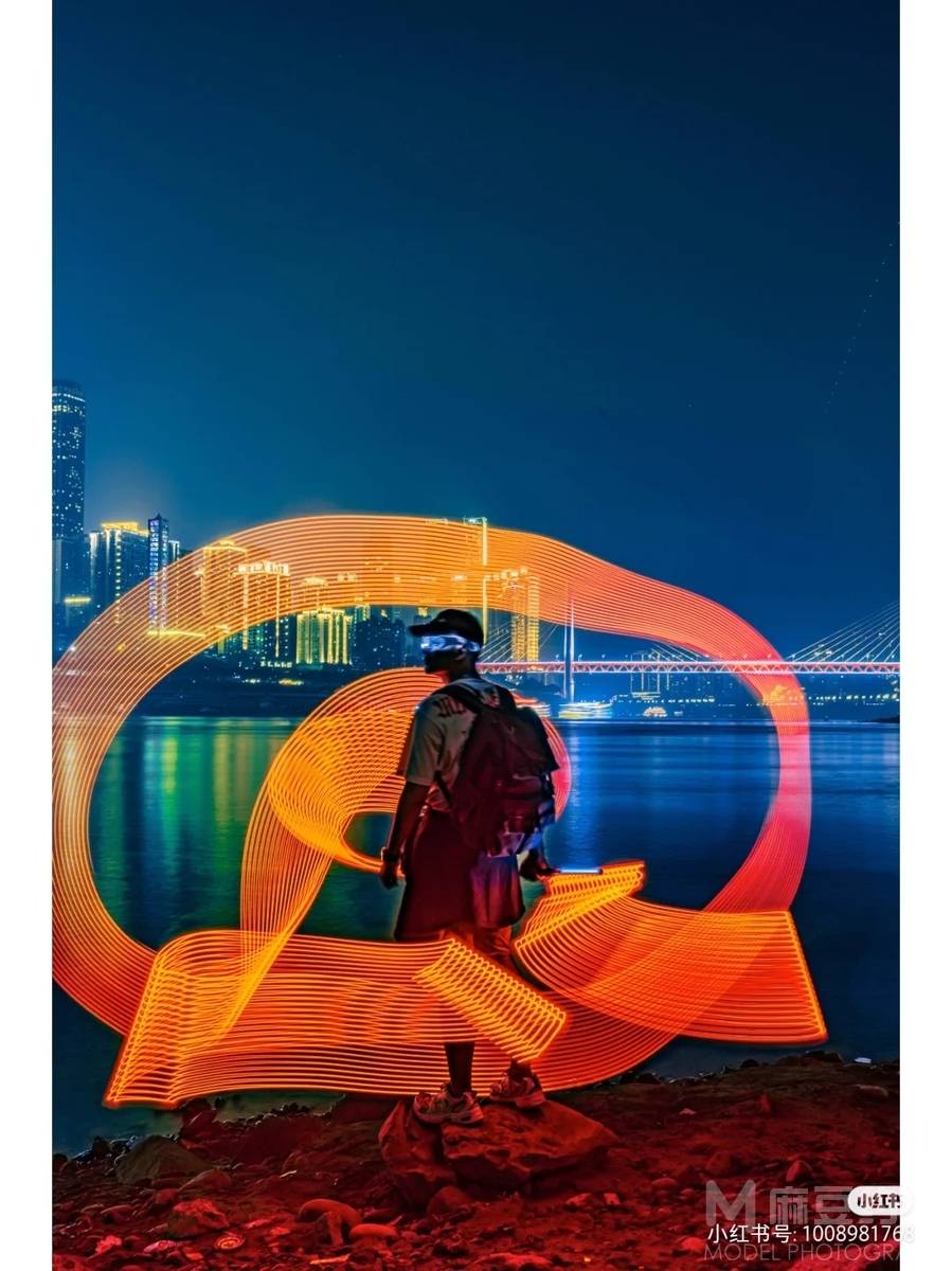 夜景模特