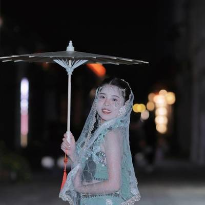 清新模特