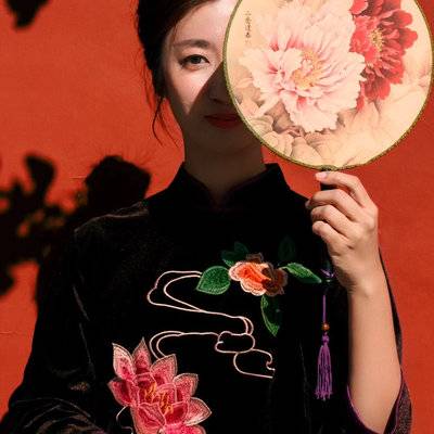 情绪模特