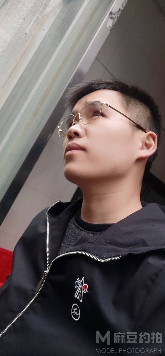 纪实模特