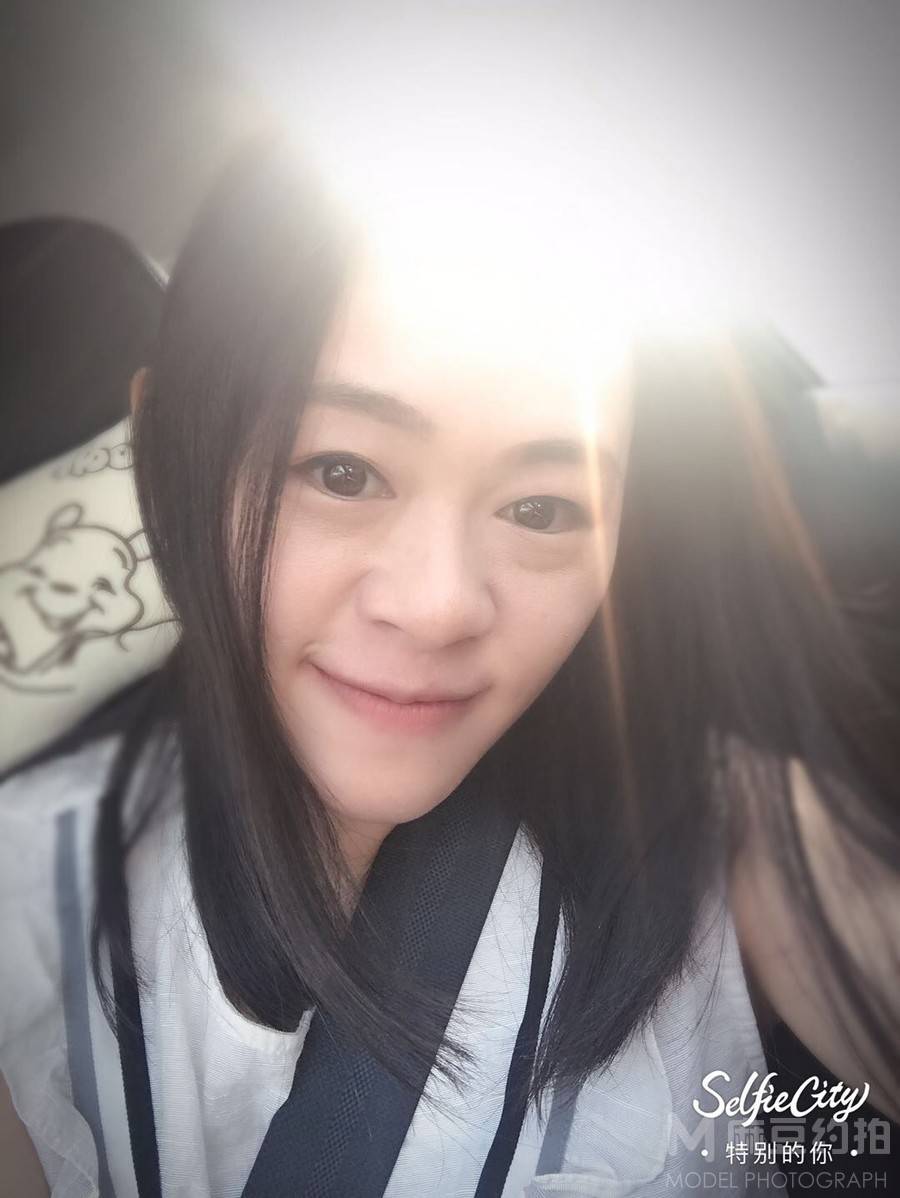 黑白模特