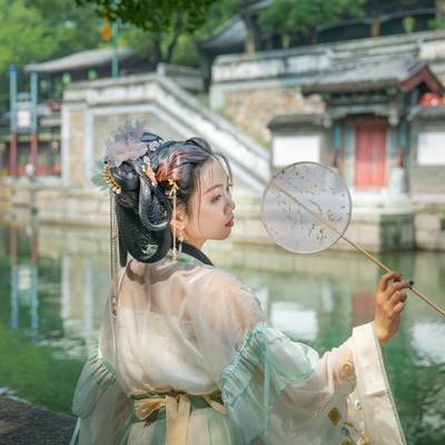 汉服模特