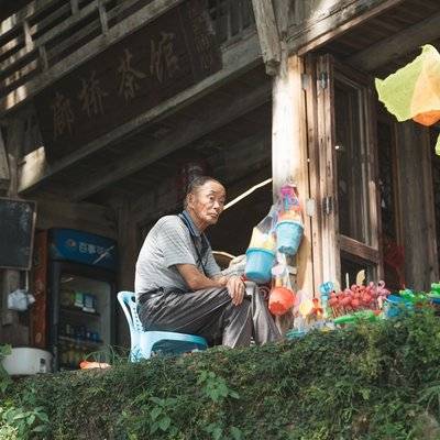 情绪模特