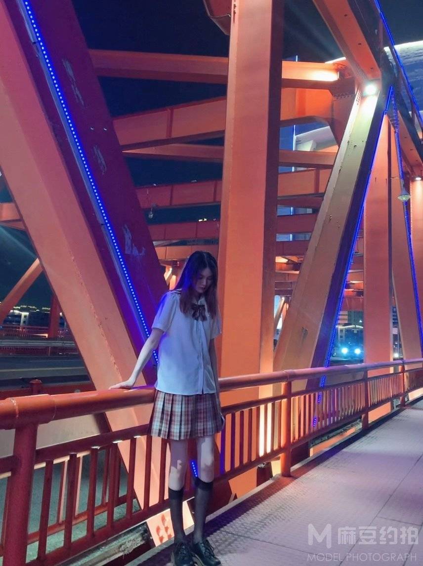 夜景模特