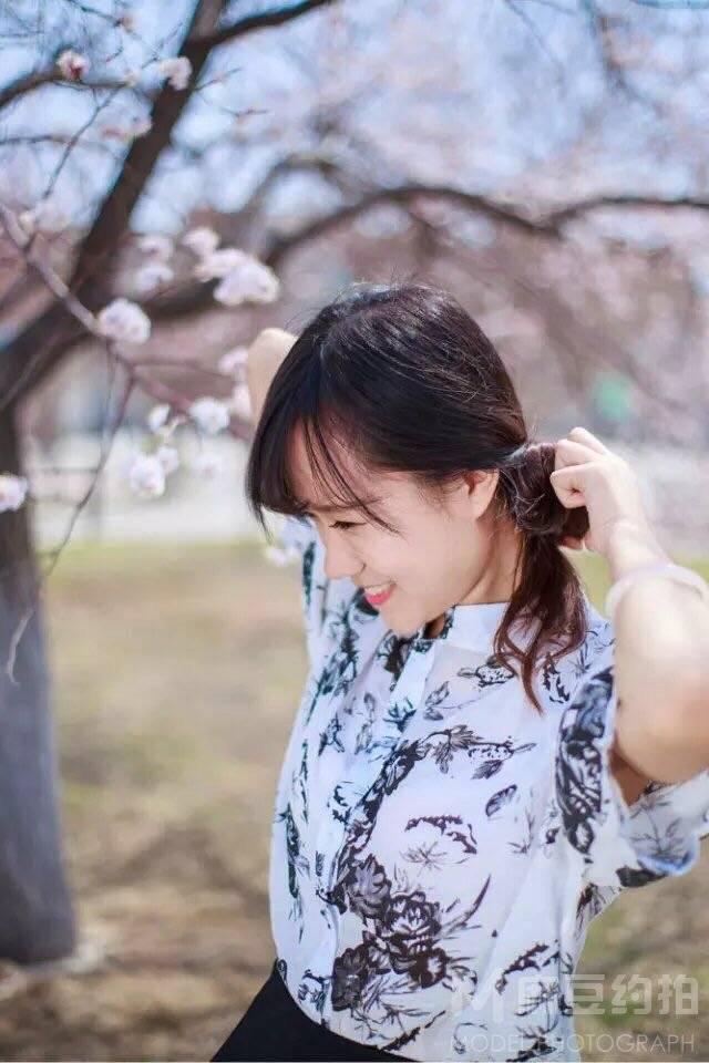 校园模特