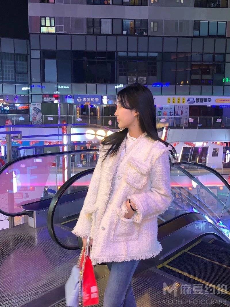 校园模特