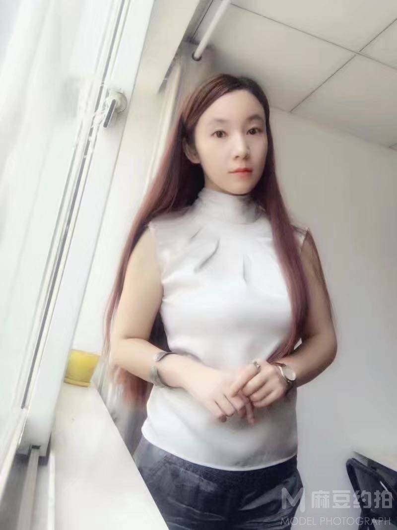 纪实模特