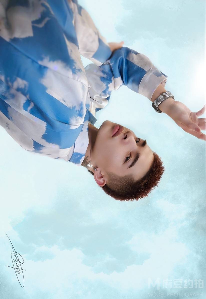 黑白模特