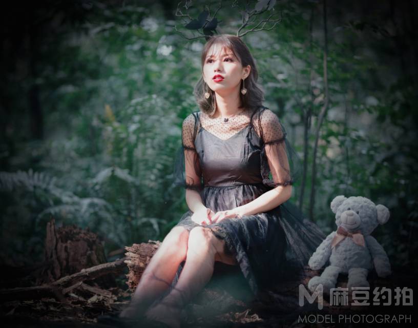 情绪模特