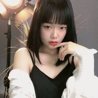 黑白模特