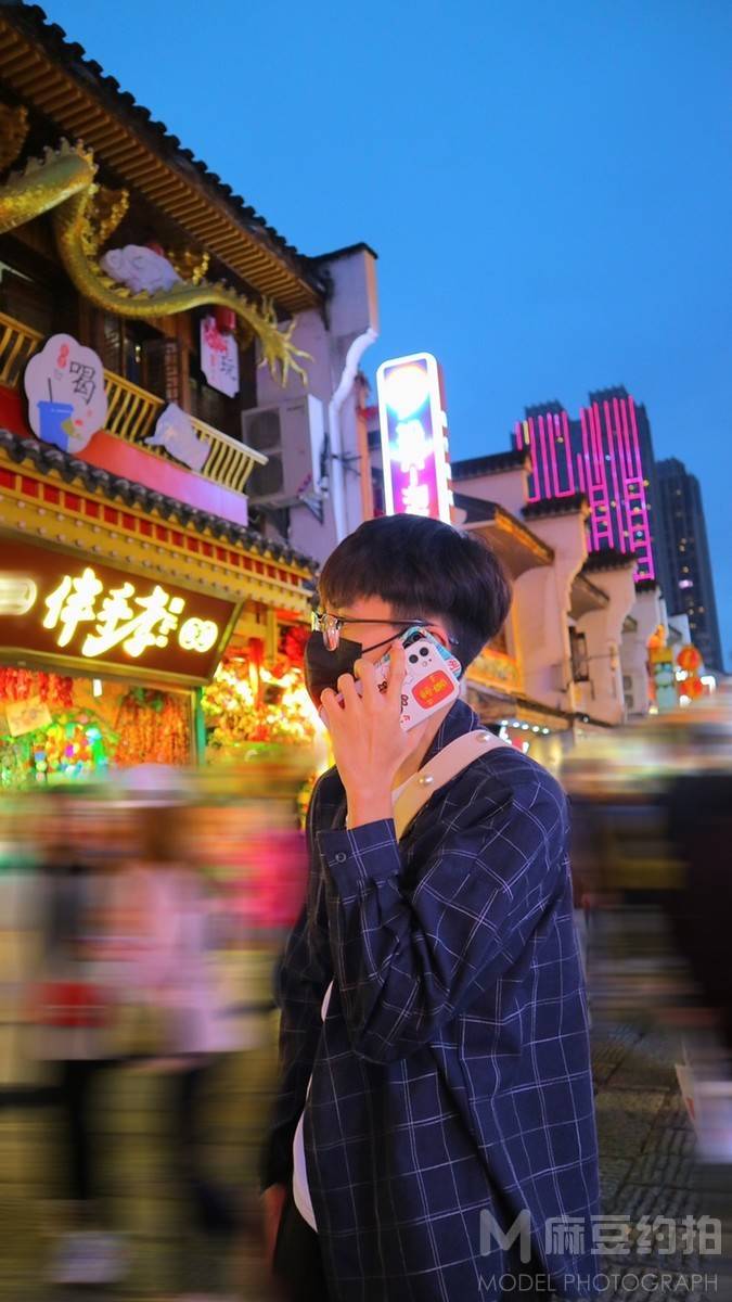 夜景模特