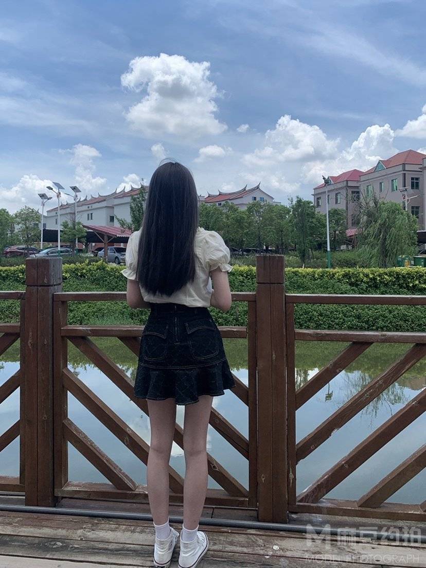 校园模特